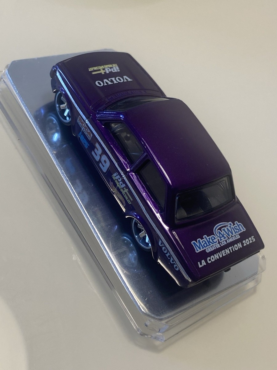 2025 Hot Wheels 39th Convention Los Angeles, CA 73 Volvo 142GL