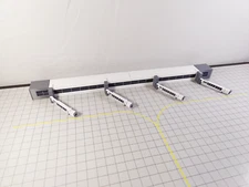 REGIONAL AIRPORT TERMINAL BUILDING + EXTENDING BRIDGES Model 1:400 Scale Diorama