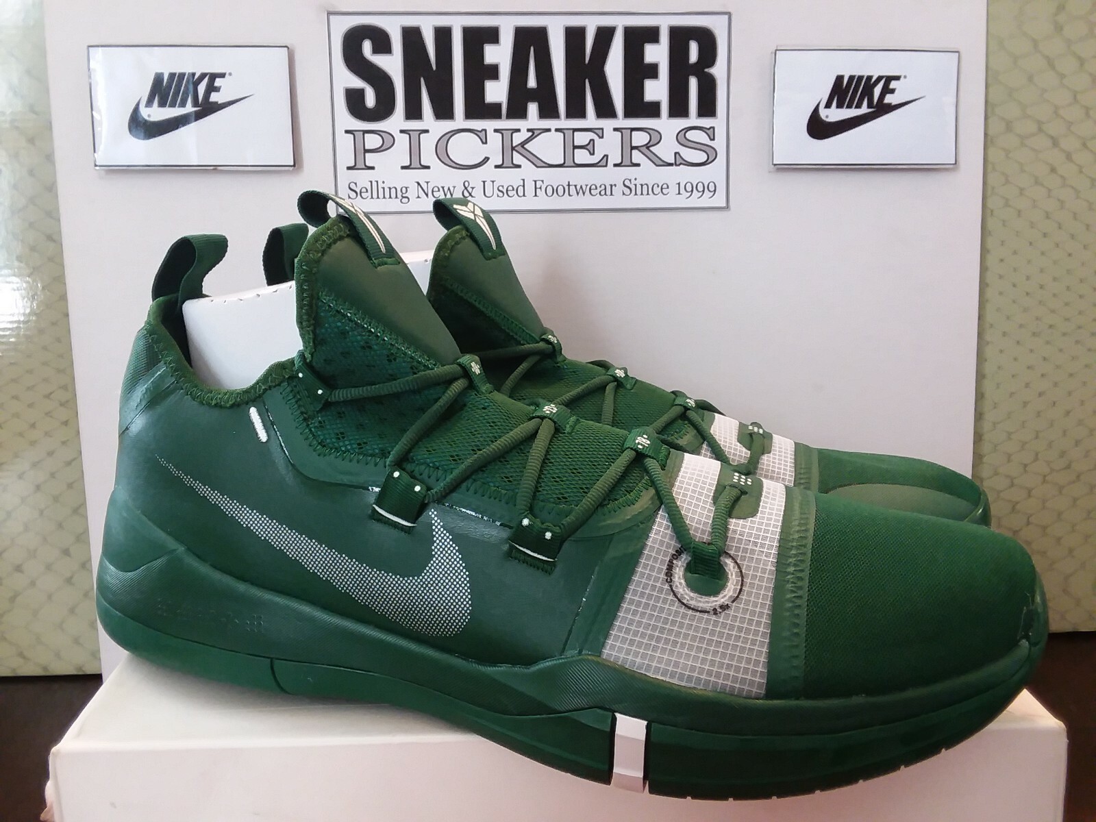 kobe ad green