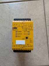 PILZ PSWZ X1P 0,5V/24-240VAC 2n/o1n/c2so 777949 Safety Relay Stand Still Monitor