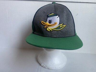 Oregon Ducks Nike True Hat Cap Strap Back Green Gray Duck Logo College Cap