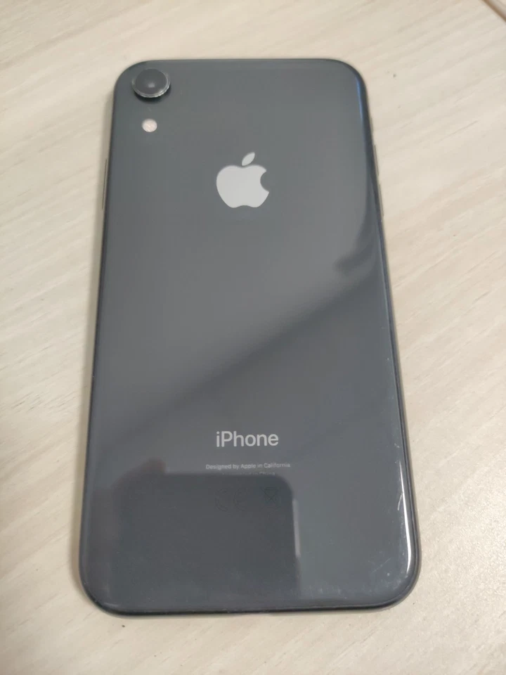 Iphone xr 64 gb usato senza accessori col. NERO - Immagine 2 di 4