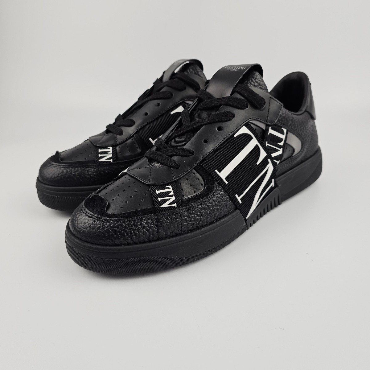 VALENTINO GARAVANI VL7N Black Leather Sneakers New