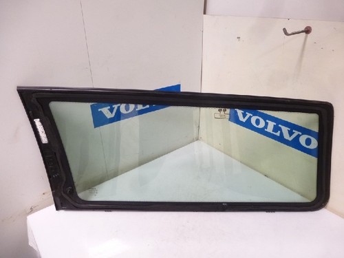 VITRE ARRIÈRE Volvo V70 (SW) Combi 2.5 T 20V (B5254T2) 2005 30674477 / 30674475 - Photo 2/4