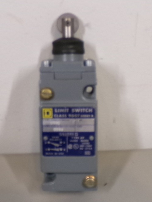SQUARE D 9007-Series A Type C54D LIMIT SWITCH Used/Clean