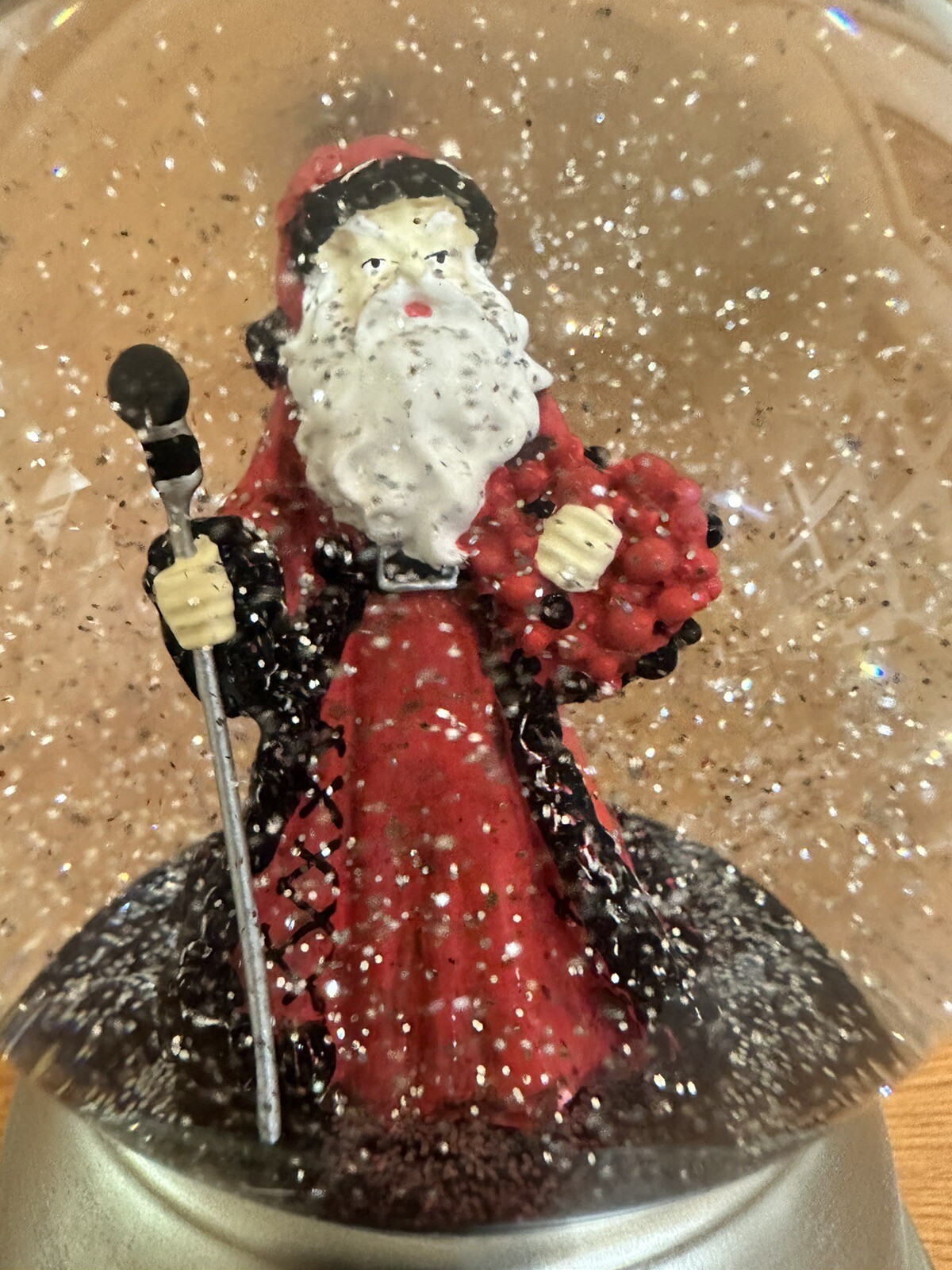 Vintage Christmas Nordstrom Old World Santa Snow Globe Stocking Holder