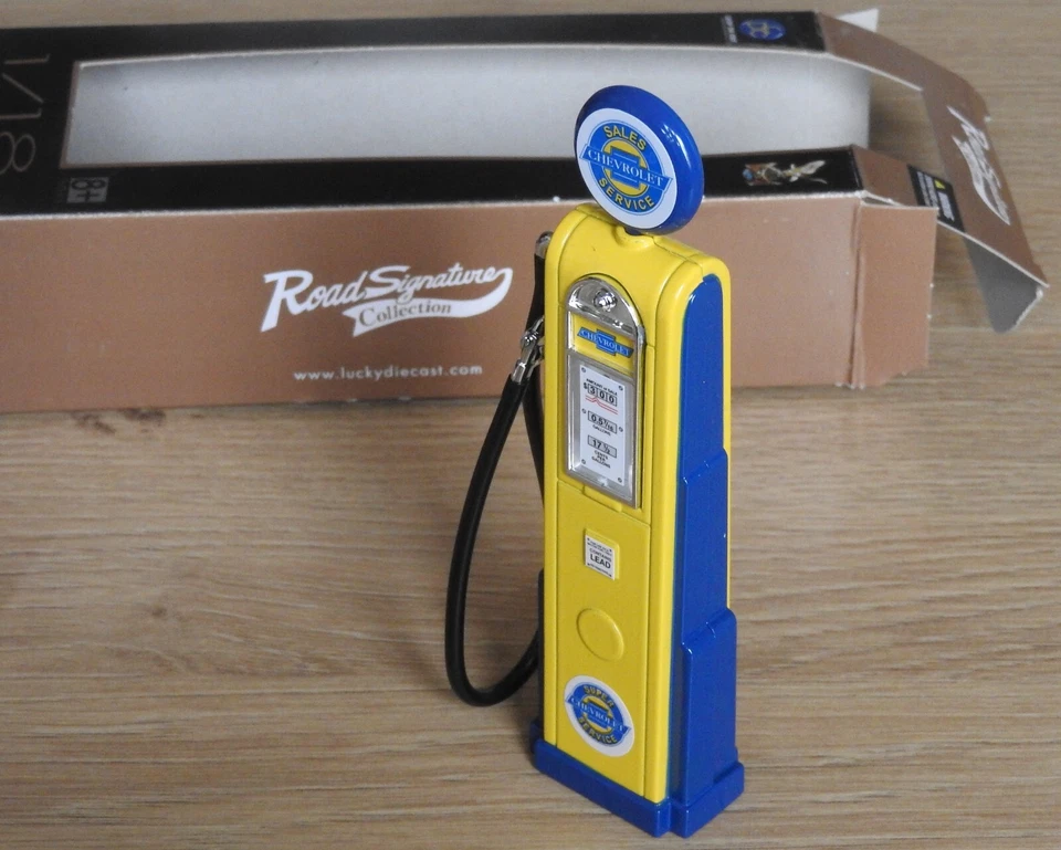 POMPE A ESSENCE " CHEVROLET SERVICE " - 1/18ème - Photo 4/4