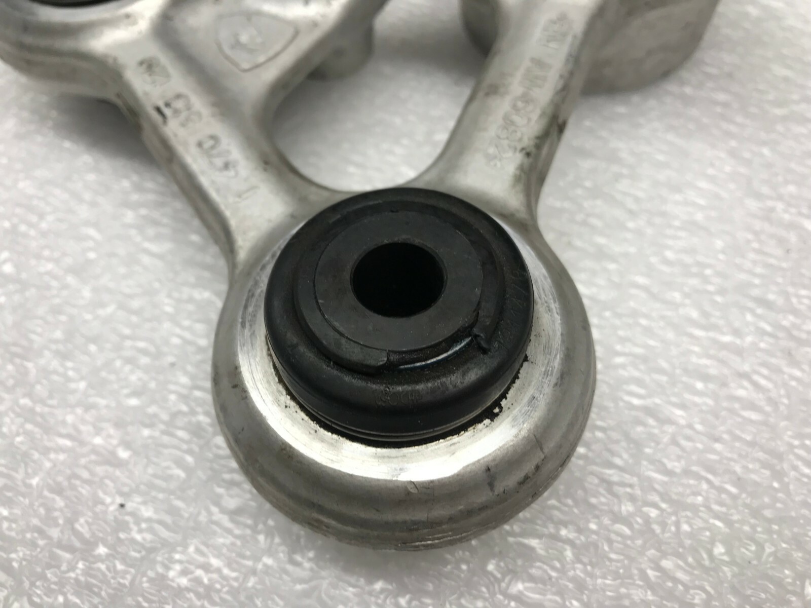 LAMBORGHINI AVENTADOR LP700 720 REAR SHOCK ARM MOUNT LEVER OEM 470513127