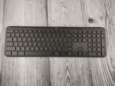 Logitech Signature Slim K950 Wireless Keyboar...