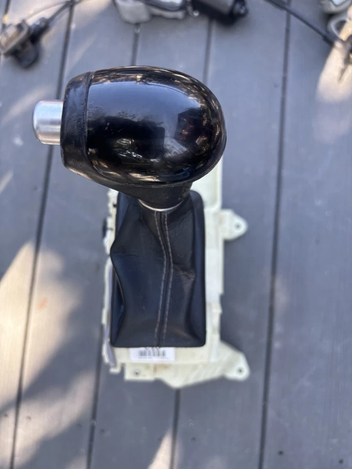 Conjunto de palanca de cambios automática Kia Sedona SXL 2015-2016 FABRICANTE DE EQUIPOS ORIGINALES Foto 3 de 3