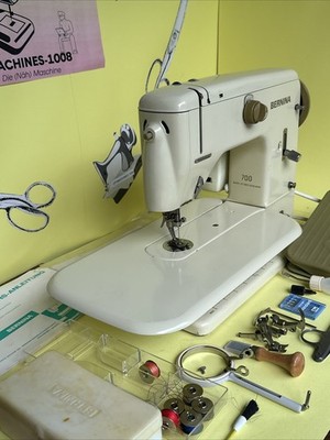 Nähmaschine Bernina 700 Näht Jeans, Leder im Komplettset Top  
