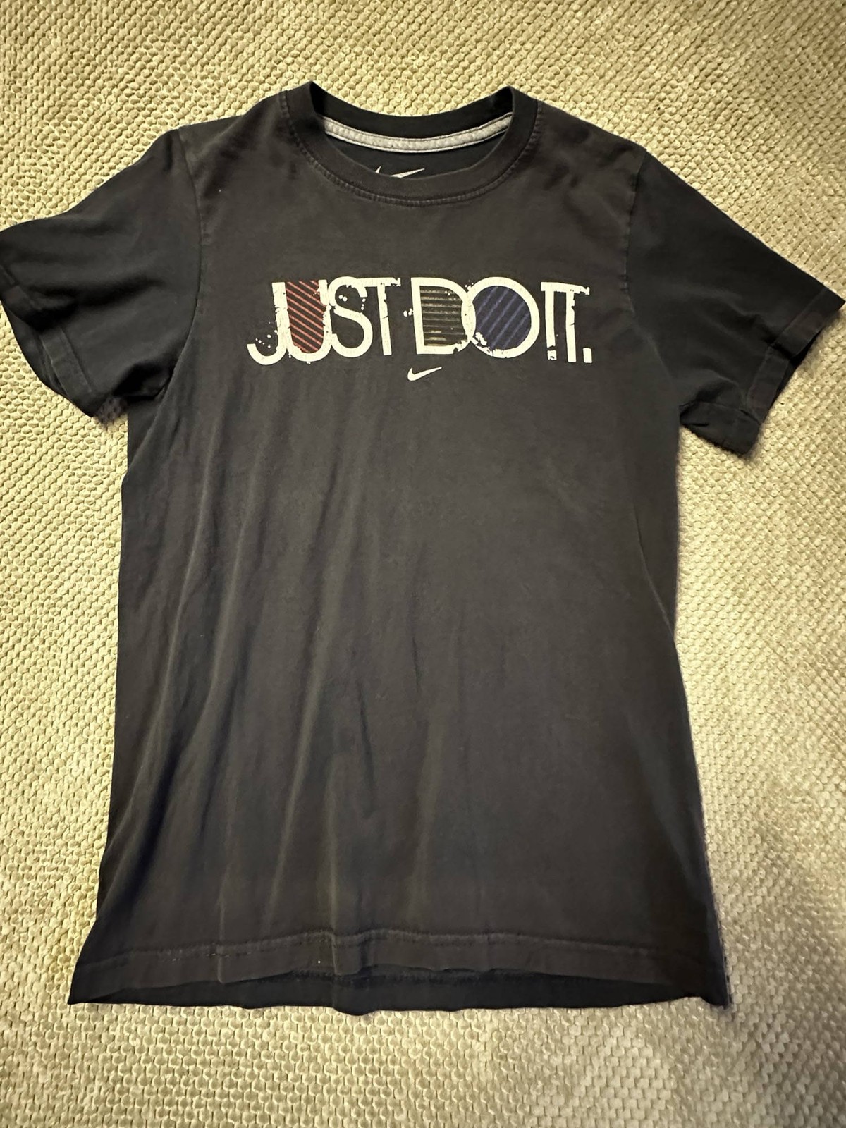 Nike Boys Just Do It Short Sleeve Crew Neck T-Shirt Black Large