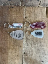 Vintage Chief Auto Parts, Family Van, Griggs Paint and Total Warehouse Key Chain