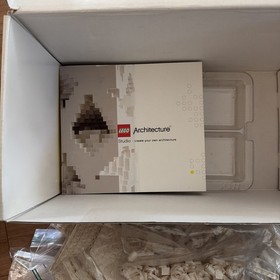 LEGO Architecture Studio (21050)