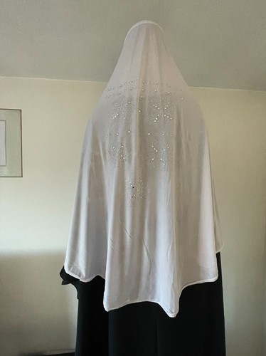 1 of Beautiful L Size Hijab With colorful design For Girl - Picture 2 of 3