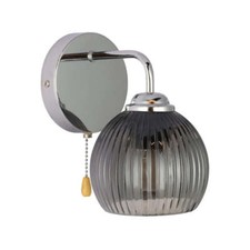 Image of Reeded Glass Wall Light with Pull Down Switch E27 Fitting TEKLED