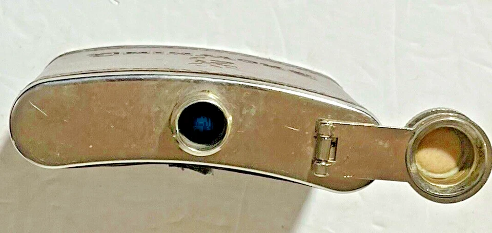 Frasco de acero inoxidable marrón en relieve de 6 oz MARRÓN Foto 4 de 4