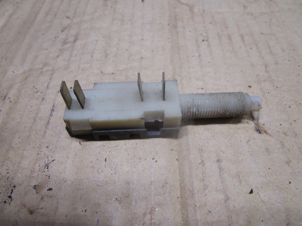 73-87 雪佛兰 GMC C10 K10 制动停止灯开关 原始设备制造商 方形车身 — 第 2/4 张图片