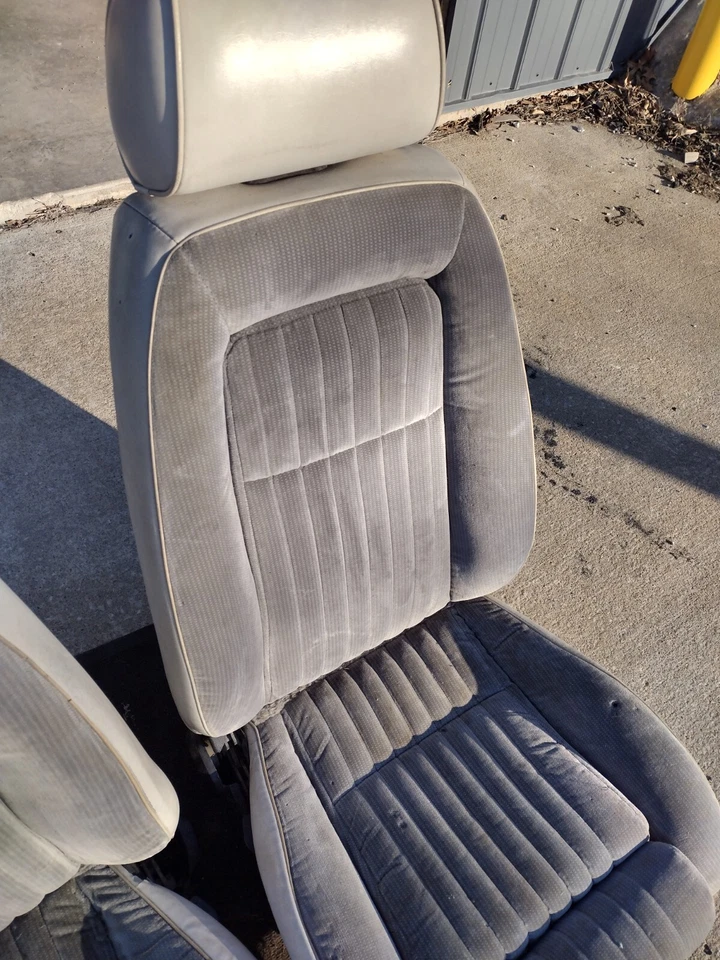 Ford Mustang Fox 1987-1993 carrocería asientos delanteros izquierdo derecho conductor pasajero OEM Foto 4 de 4