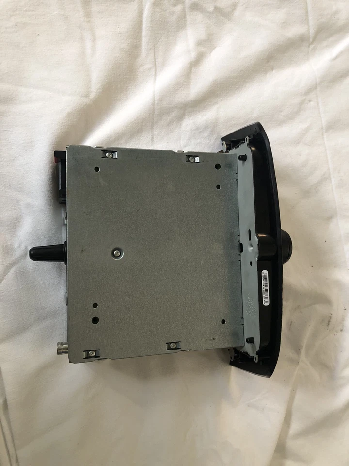 AUTORADIO PER FIAT Punto EVO 7355014090 (09>12) - Immagine 4 di 4