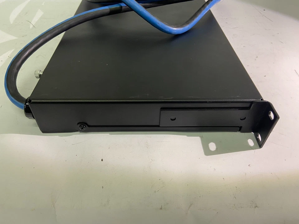 Middle Atlantic Products Rackmount Power Center Surge Protector PD-920R-NS - Image 4 of 4