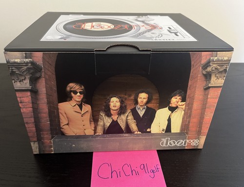 The Doors RSD 2023 LIMITED EDITION Crosley Mini Plattenspieler mit 3 3" Schallplatten - Bild 2 von 3