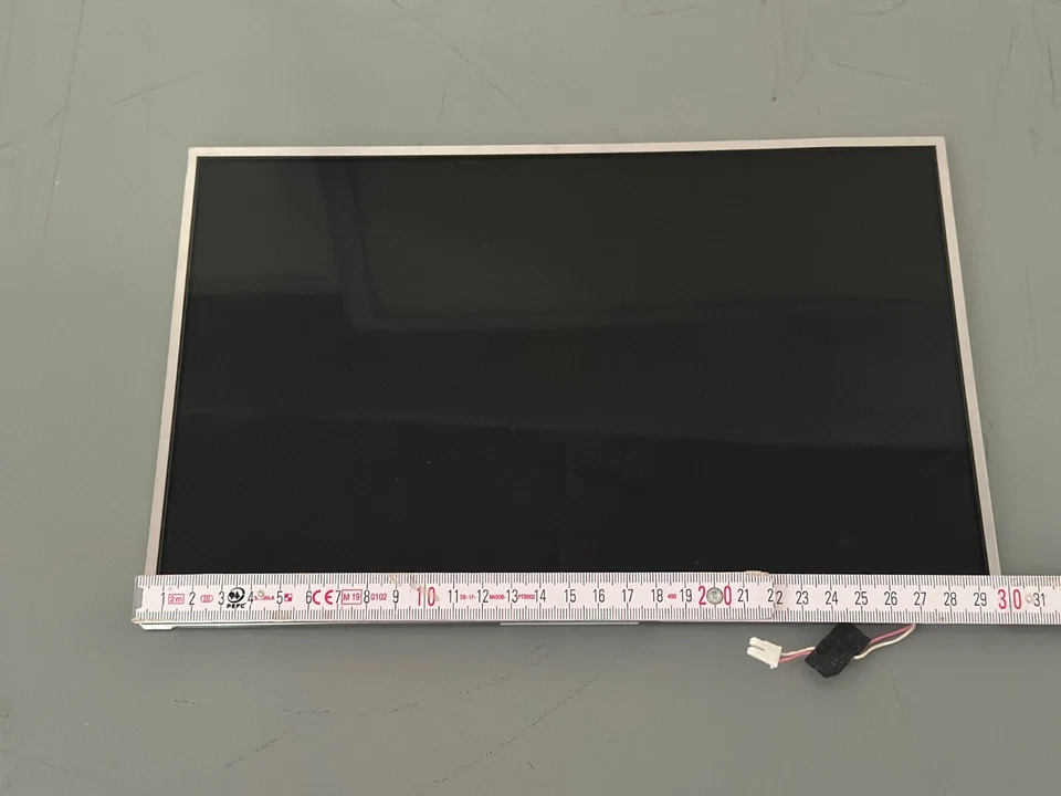 Sharp LQ133K1LA04 13,3-Zoll WXGA TFT-LCD-Panel (E2 1118) - Bild 2 von 4