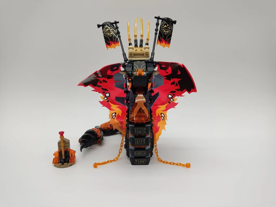 LEGO Ninjago 70674 Fire Fang, foto 2 di 5