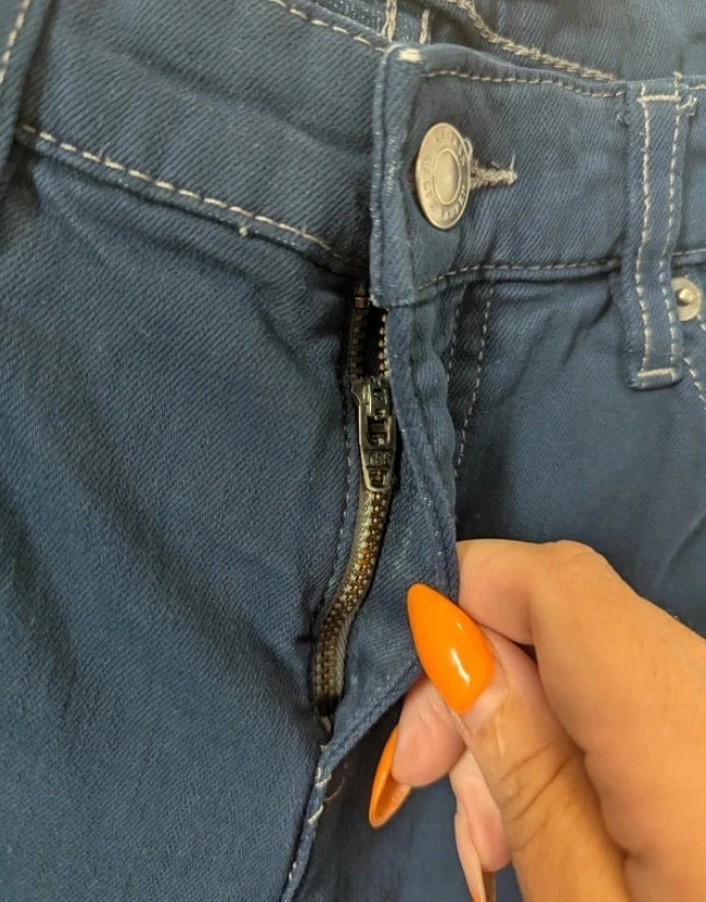 Lauren Ralph Lauren Womens Size 8 Skinny Jeans Dark Blue Stretch Denim - Image 4 of 4