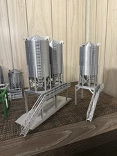 1/64 Scale Overhead Grain Bins and Structure Kit