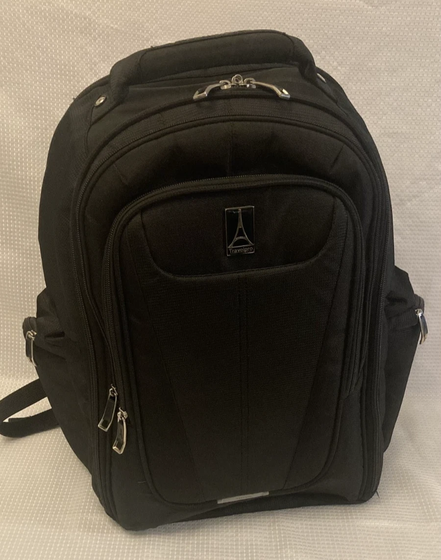 Preços baixos em Travelpro Preto 18