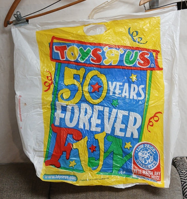 Vntg 1998 TOYS R US store 50 yrs Advertising Plastic Handle Shopping Carry Bag