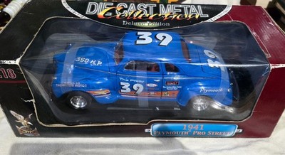 Road Signature 1941 Plymouth Pro Street 1:18 Die Cast Deluxe