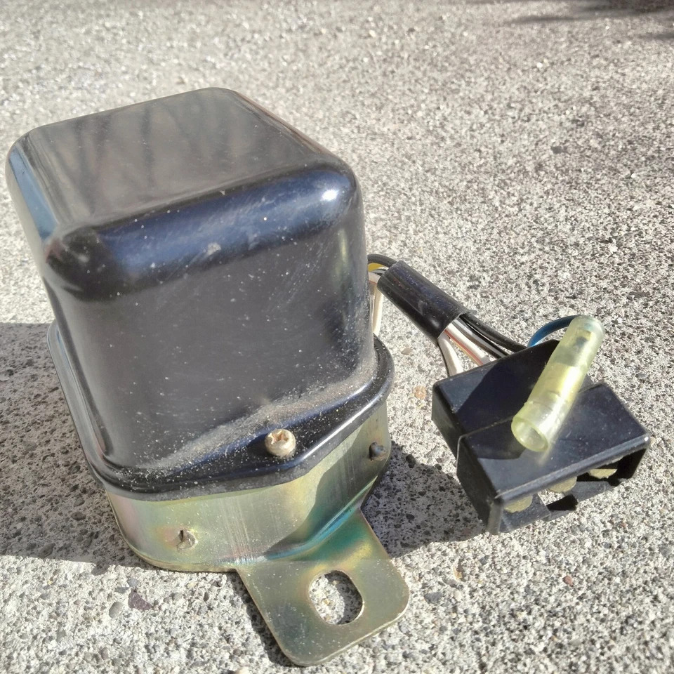 Import Car Voltage Regulator - F.D. DNC12-3 -NOS FURUHASHI Auto Electric Parts - Image 3 of 4