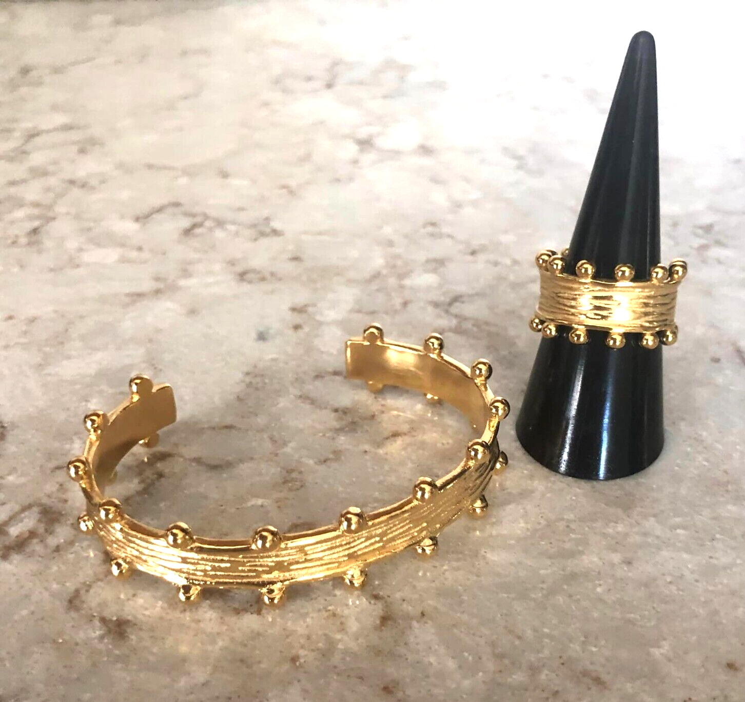 Bangle / Ring size 8 set Stainless Steel 18 K Plated Golden wide Open Cuff-image