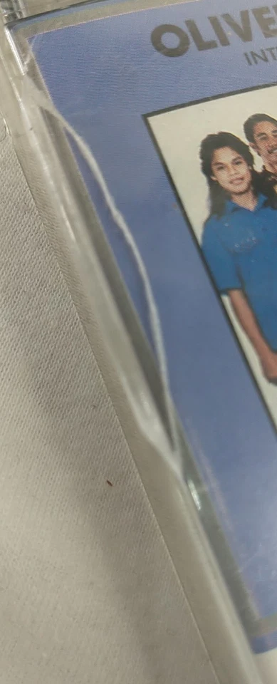 OLIVER KELLY INTRODUCES GRANDMA & GRANDPA CASSETTE ORIGINAL SEALED READ... - Image 4 of 4