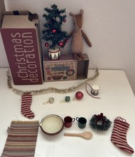 Lot of 4; Cozy Christmas Set, Garland, Tree +...