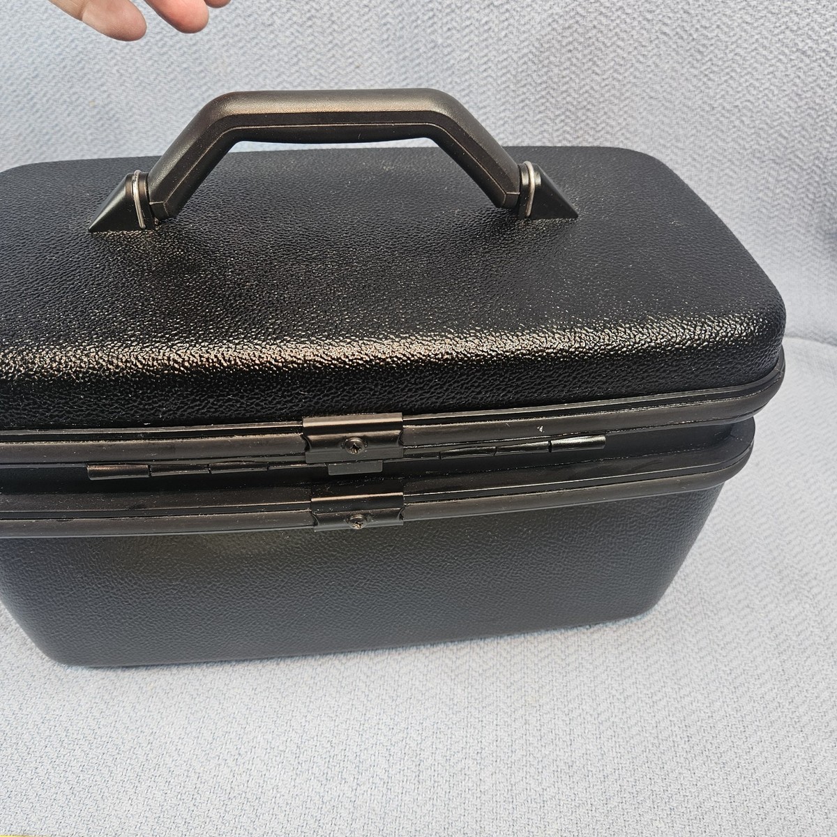 1992 Beautiful Samsonite Excel Black Train/Carry-On Makeup Case w