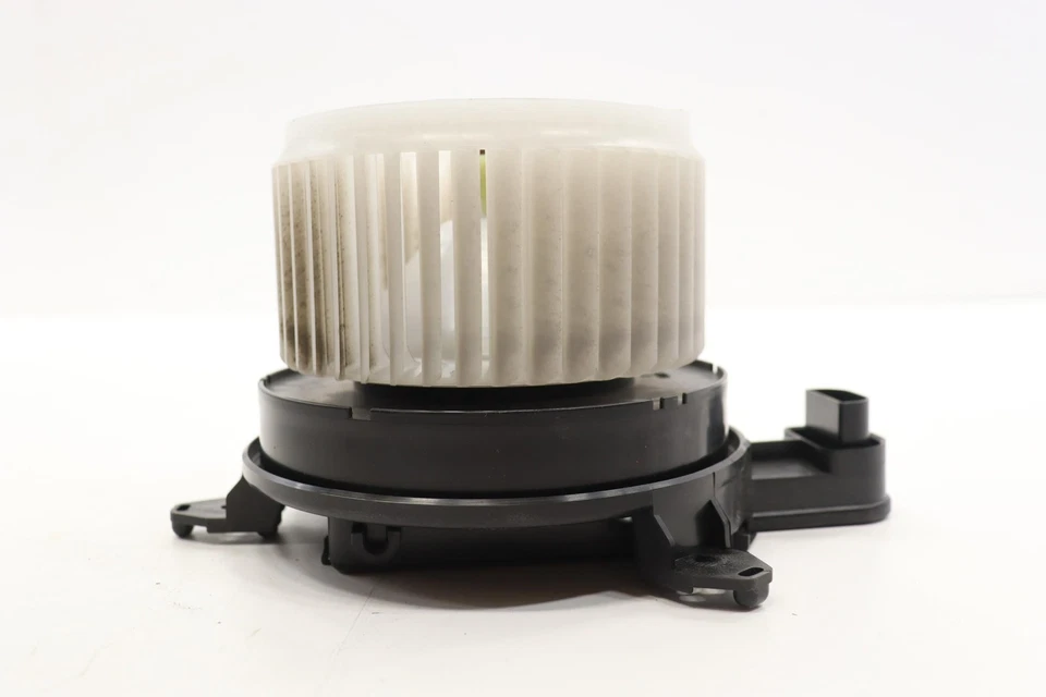 Lexus NX300 2018-2021 aire acondicionado calentador ventilador motor OEM Foto 2 de 4