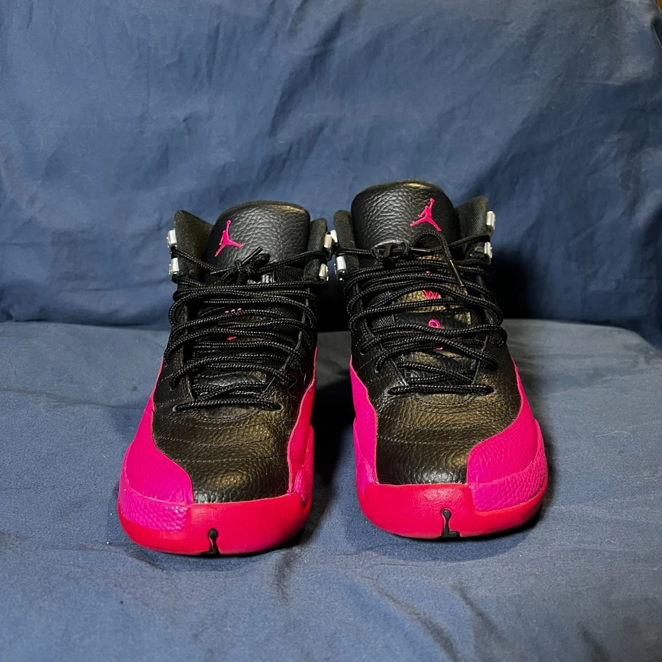 Nike Air Jordan 12 Retro GS Deadly Pink – Size 7Y – Womens sz 8.5 - Pre-owned - Image 2 of 4