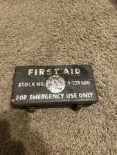 Vintage US Army Jeep First Aid Kit No. 9-221-200