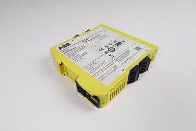 USED ABB  2TLA010070R0400 Sentry USR22 [24 MON. WARR.]