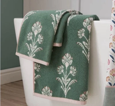 DUNELM Fiorella Bath Towel 127cm x 70cm - 100% Cotton