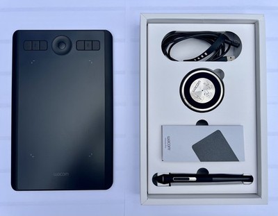 Wacom Intuos Pro Digital Drawing Tablet   PTH460K0A   Original Box + Accessories