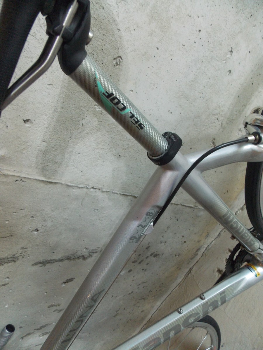 57cm Bianchi L'una 928 White Carbon Campagnolo Chorus Road Bike