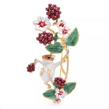 Cute Squirrel In the Berry Bush, Brooch / Pin. Enamel Chipmunk Pin Brooch NEW 
