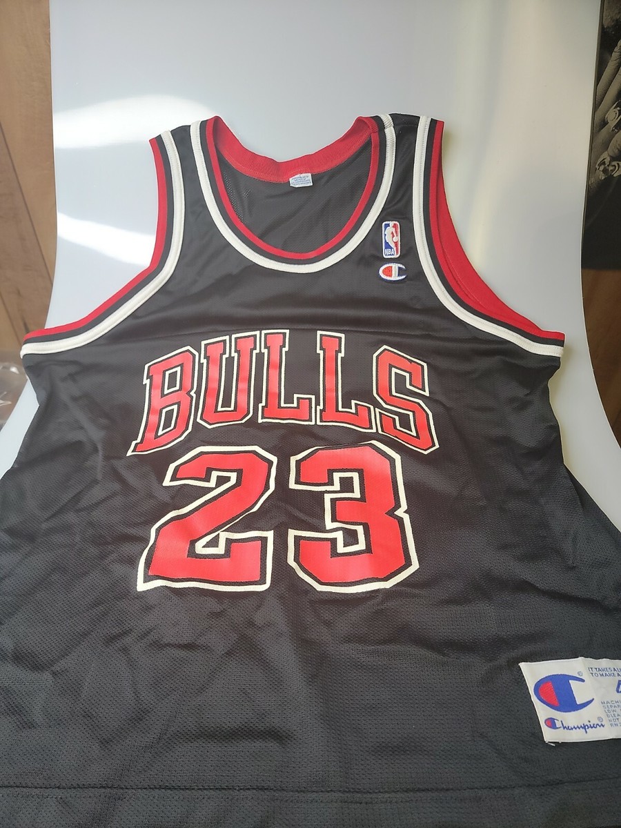 Vintage Michael Jordan Chicago Bulls Jersey Champion Size 44 Black