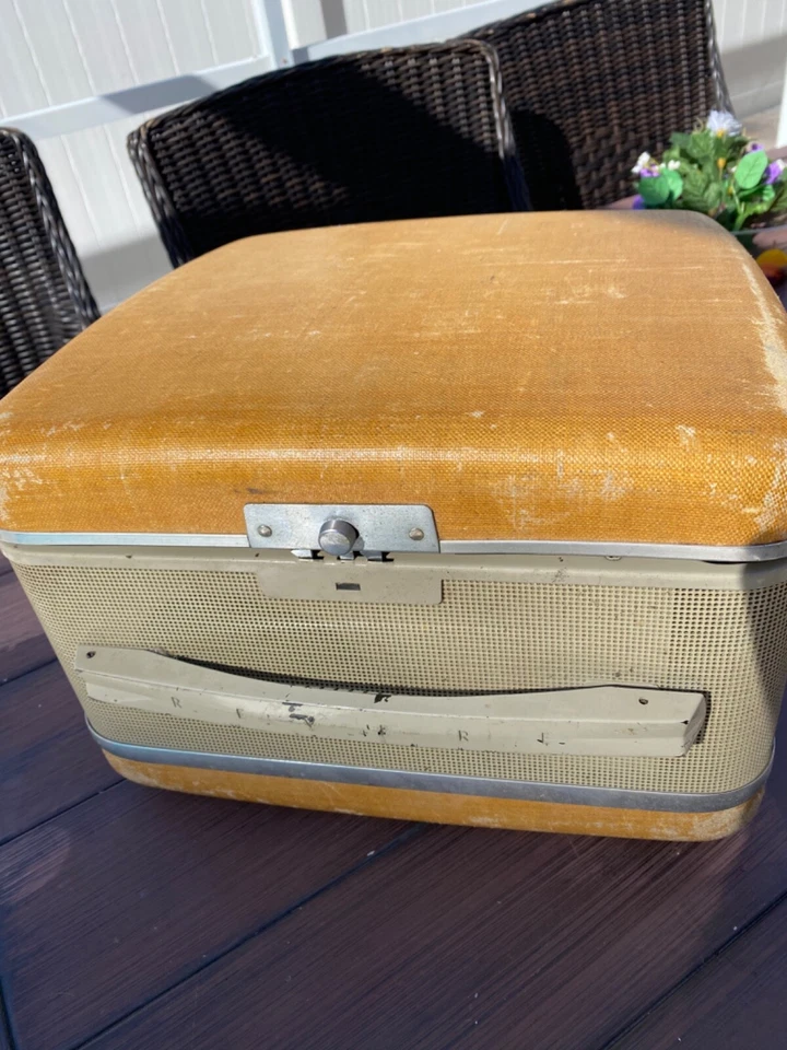 Reproductor grabadora de cinta magnética Revere de colección carrete a carrete T-1100  Foto 2 de 4