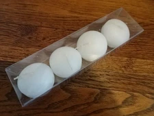 Set of 4 Crate & Barrel FLOATING Round Candles White 3 Hour Burn Time Unscented