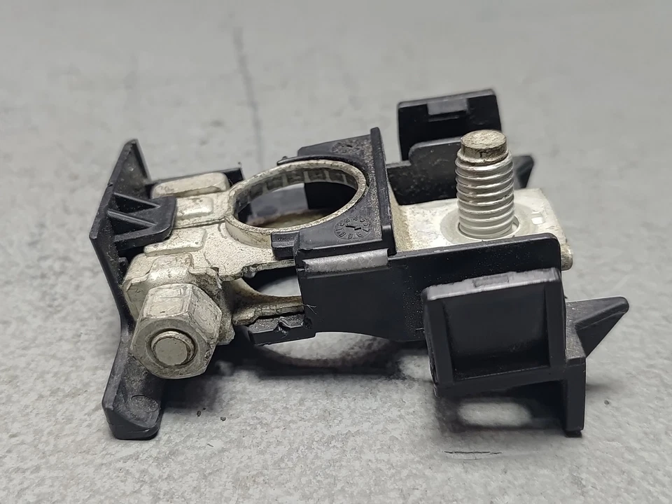 BATTERY CABLE TERMINAL POSITIVE TERM HOLDER COVER 2019-2022 TOYOTA AVALON OEM - Image 4 of 4